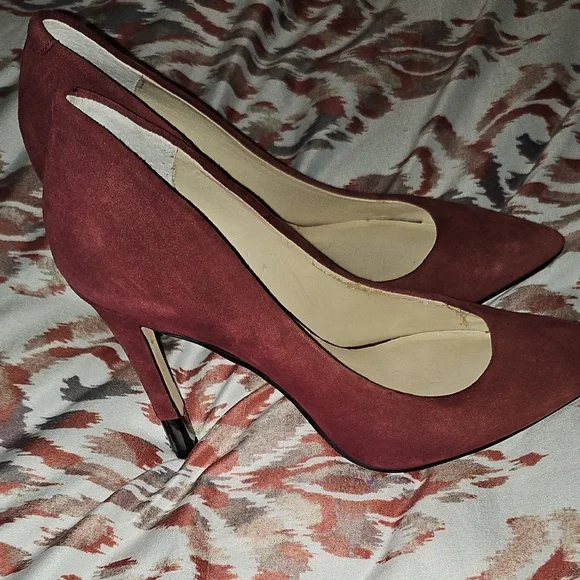 Guess Women's Heels EUC - Picture 4 of 8